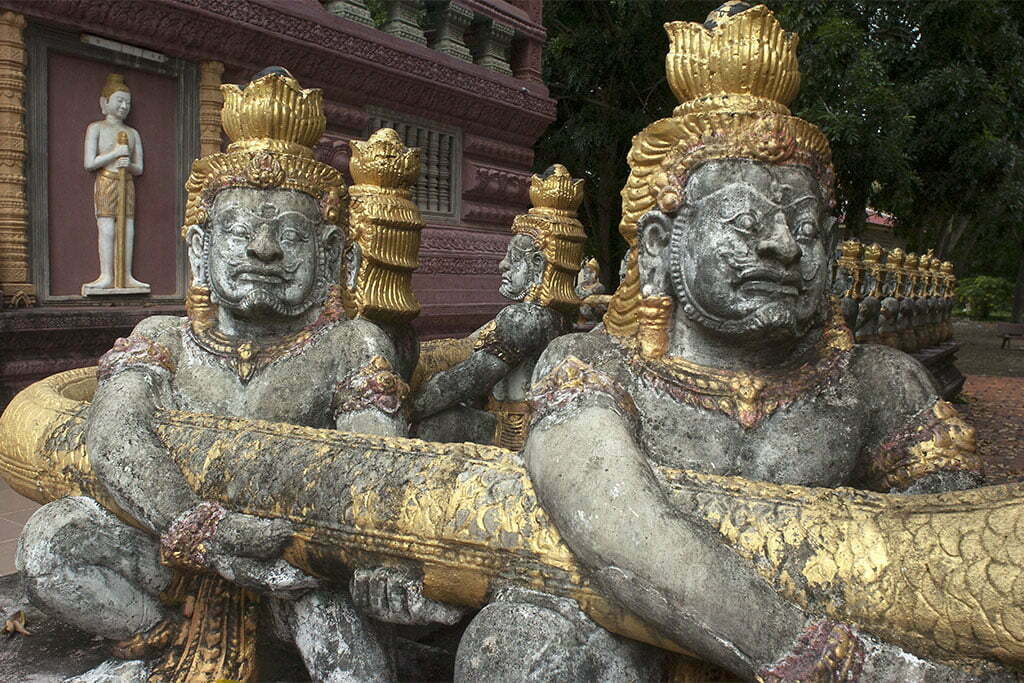Kampong Cham statues - Highlights of Cambodia