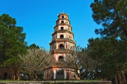 Thien Mu Pagoda - A historic Buddhist temple in Vietnam