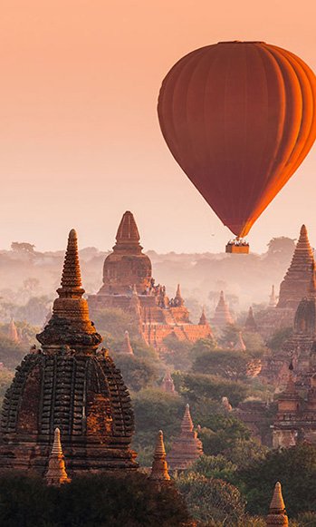 Bagan balloon riding at sunset