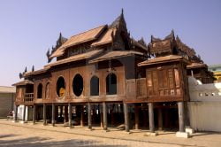 Shwe Nyaung temple in Myanmar