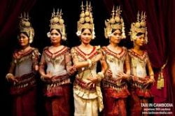 Traditional Apsara dance show in Siem Reap - Highlights of Cambodia