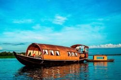 boat cruise mekong river