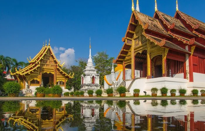 Beautiful Wat Phra Singh temple - Thailand in 8 days