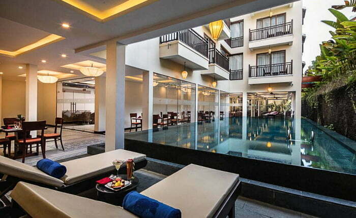 silk luxury hotel pool