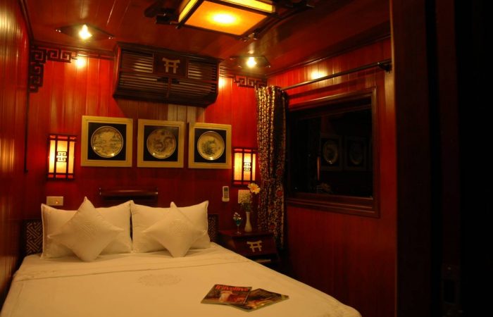 Dragon Pearl Cruise Deluxe Cabin