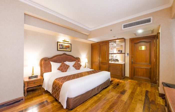 Grand Hotel Saigon Deluxe Room