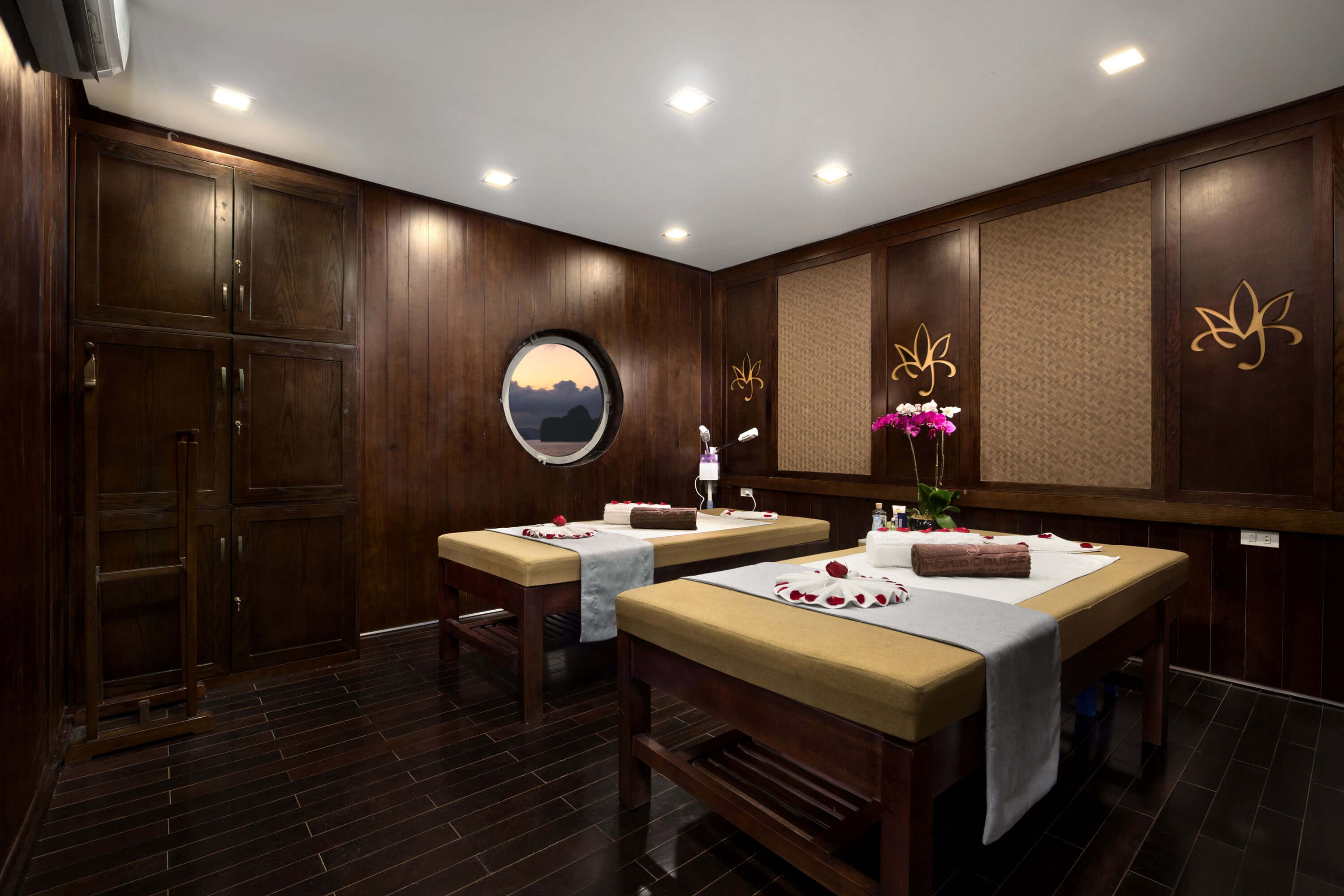 Let your mind wander in Orchid Cruise Spa on Lan Ha Bay