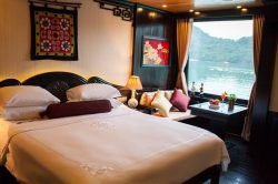 deluxe double or twin room dragon legend cruise