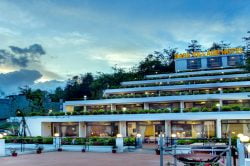 Sapa Village Hotel Outside