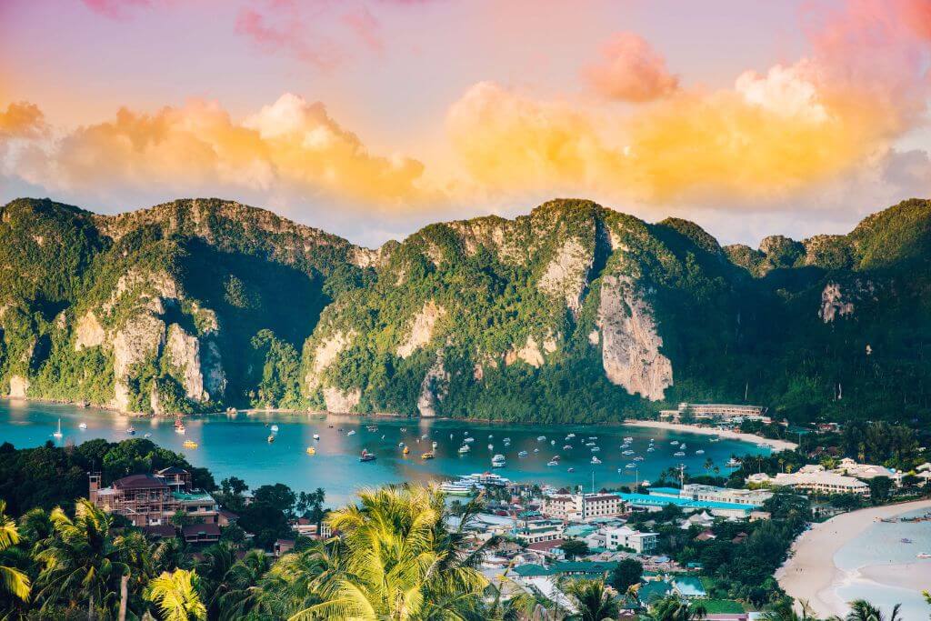 viewpoint of phi phi island